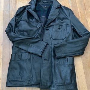 Tommy Hilfiger women jacket. Original all leather in a mint condition